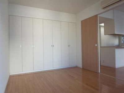 【洋室】 | ドゥーエ銀座イースト2