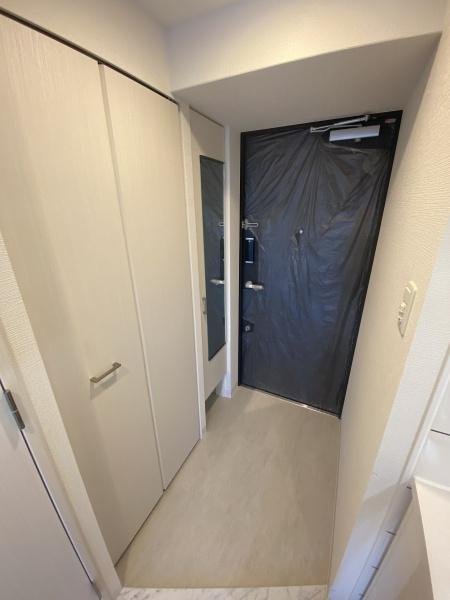 エスリード大阪リエートの玄関|シューズボックス付き