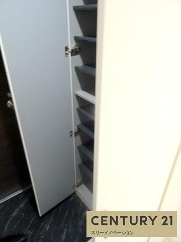 大正メゾンの収納