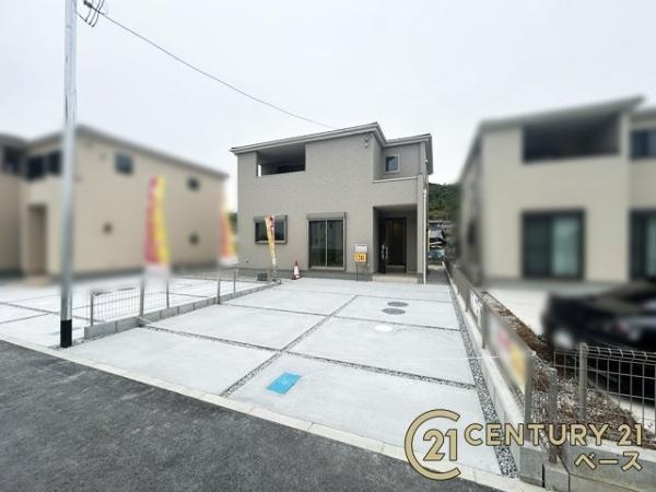 リーブルガーデン龍田 ２号棟 ／新築一戸建の外観|■長期優良住宅認定物件！耐震等級３の地震に強安心の邸宅！雨で汚れを洗い流してくれるセルフクリーニング機能付き外壁！お気軽にお問い合わせください！■