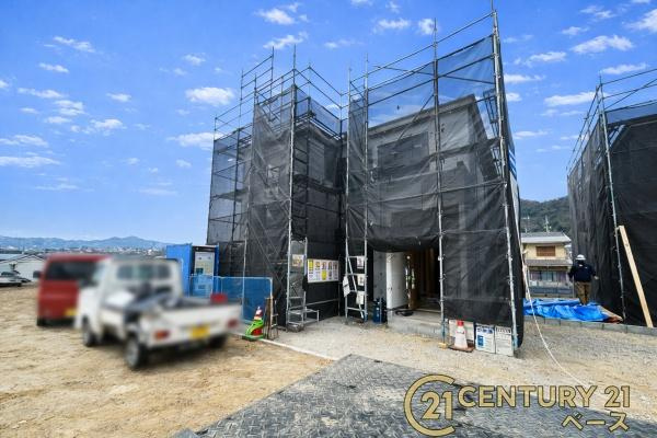 リーブルガーデン龍田 １号棟 ／新築一戸建の外観|≪同仕様写真≫■耐震等級３の地震に強い安心の邸宅！雨で汚れを洗い流してくれるセルフクリーニング機能付き外壁！お気軽にお問い合わせください！■