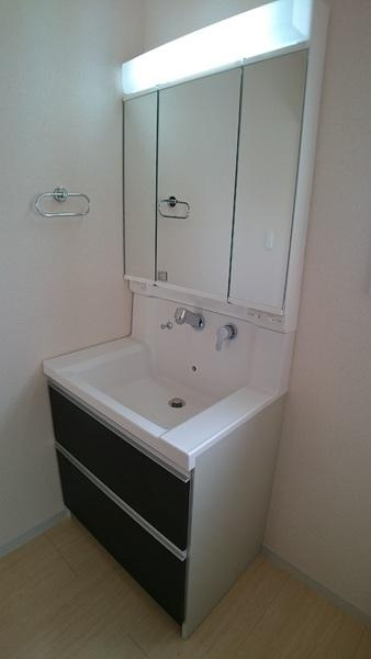 豊田市市木町　全2棟・2号棟の独立洗面台|施工例