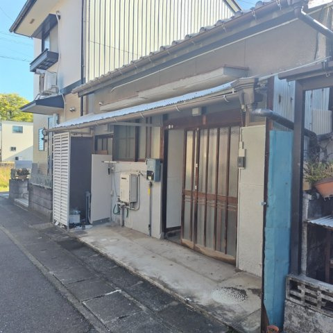 上川手248番地13貸家