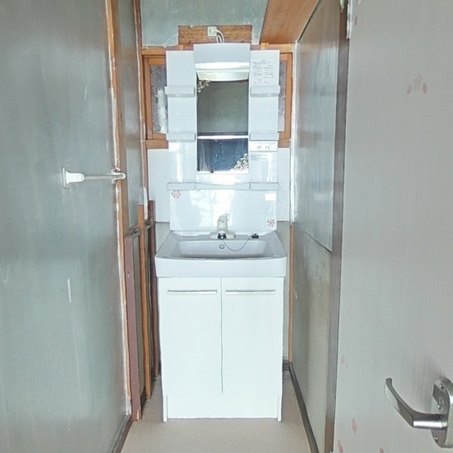 御望951番地128貸家の洗面所