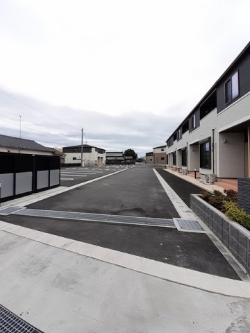 アラドハント　Ｄの駐車場