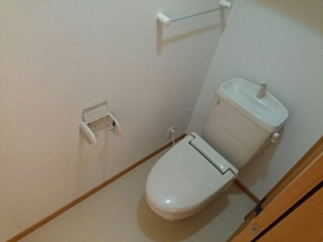 シャルパンティエⅡのトイレ