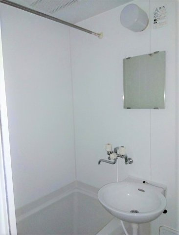 レオパレスムカイハラの浴室