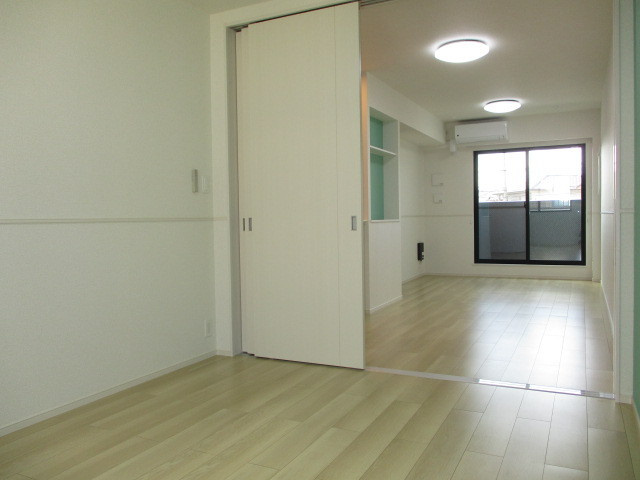 フォレリヴィエール2の居間・リビング