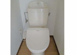 【トイレ】 | ラ・コモード | ゆったりとした空間のトイレです