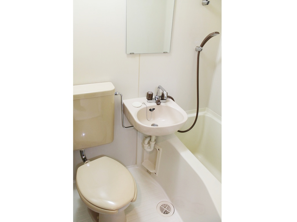 日興パレス横浜西の内装|内装は落ち着いています