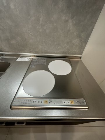 グラシア長津田の玄関|シューズボックスは高さ可動式の大容量サイズとなっており女性にもおススメです♪