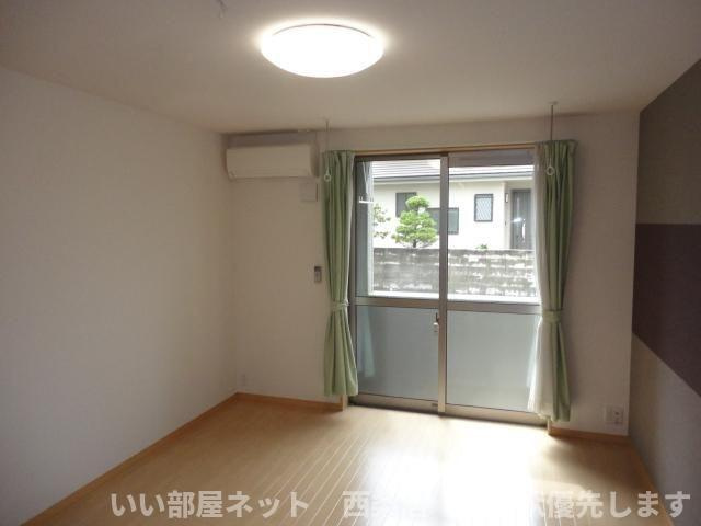 プランドール萩生の洋室