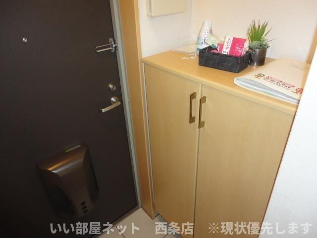 プランドール萩生の玄関