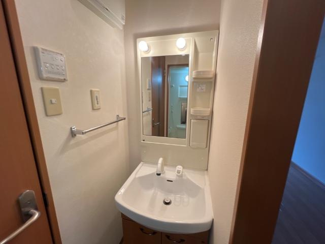 サン・ヴェルディ　東雲の洗面所|洗面