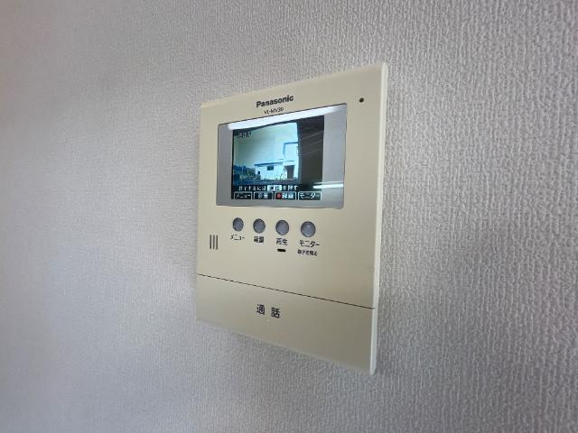 レインボーパレスの内装|カメラ付インターホン