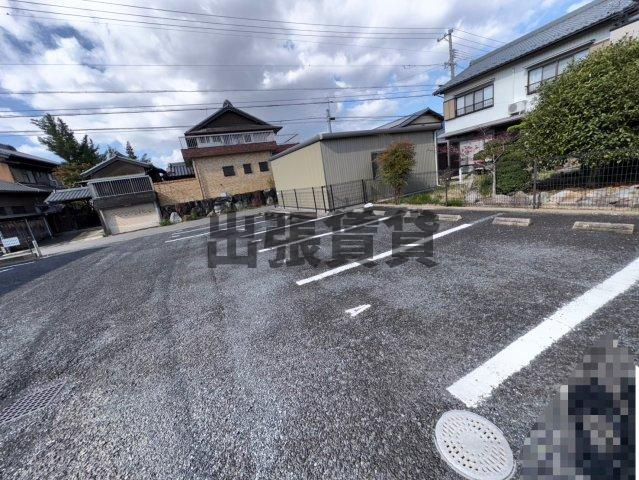 仲介手数料0！！パラシオンの駐車場