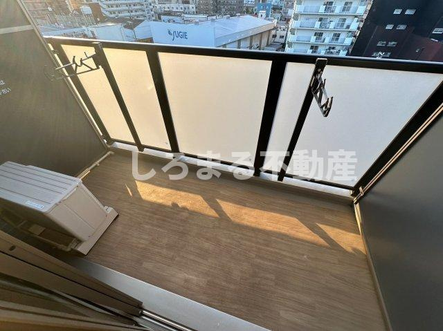 プレサンスOSAKA DOMECITYスクエアのバルコニー