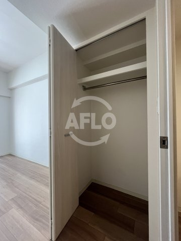 ディームス江坂の収納|ディームス江坂　クローゼット