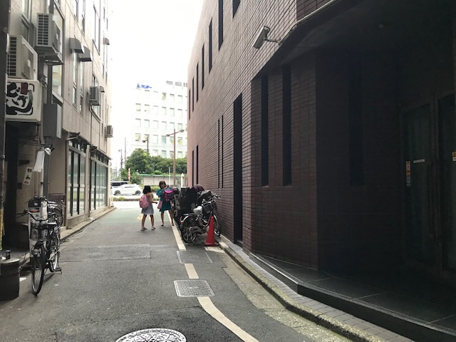 パレ・エテルネルの周辺