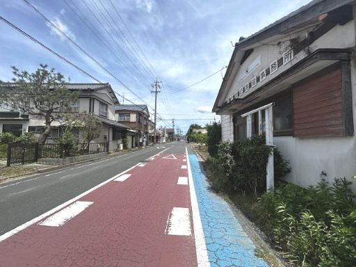 売地　豊橋市宮下町の前面道路含む現地写真