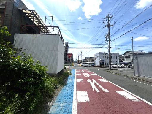 売地　豊橋市宮下町の前面道路含む現地写真