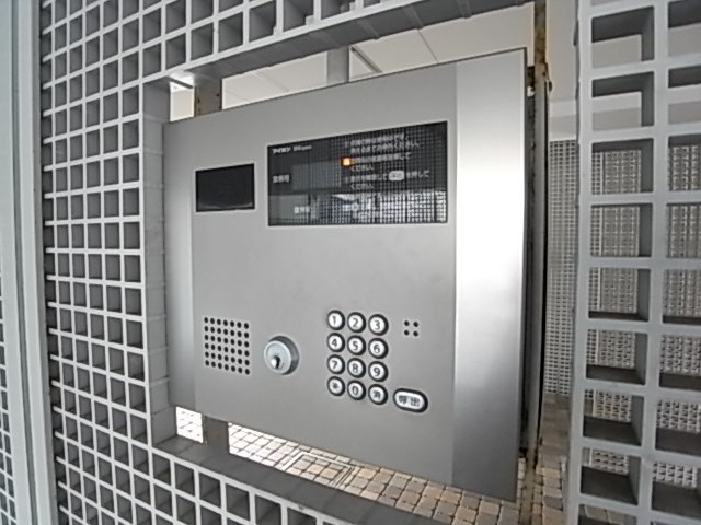 神戸市兵庫区会下山町２丁目の賃貸マンションのセキュリティ