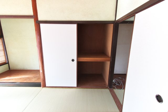 呉市阿賀中央９丁目の一戸建ての収納