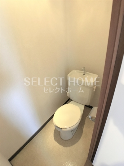 【トイレ】 | 第三ハイツひらく | 同型タイプ落ち着いたトイレです