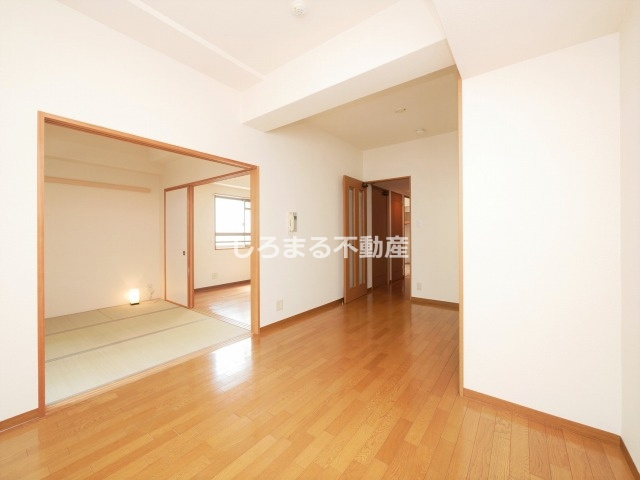 グラマシー立売堀の居間・リビング