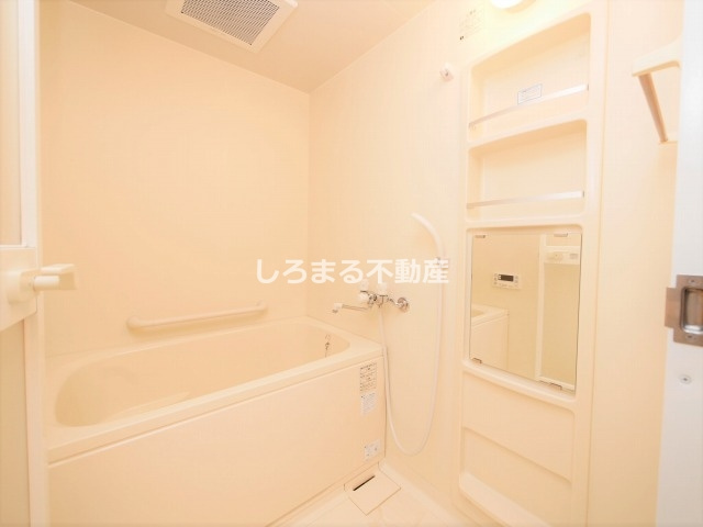 グラマシー立売堀の浴室