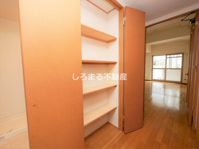 グラマシー立売堀の収納