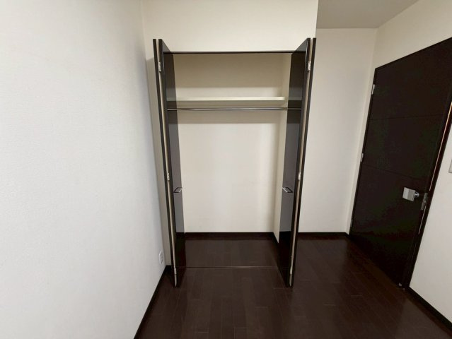 ザ・シーズンズD棟の収納