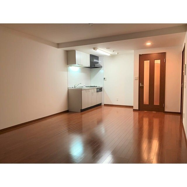 ソリッド大橋の内装