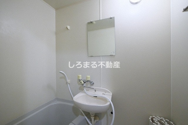 ユニーブル靭公園の洗面所