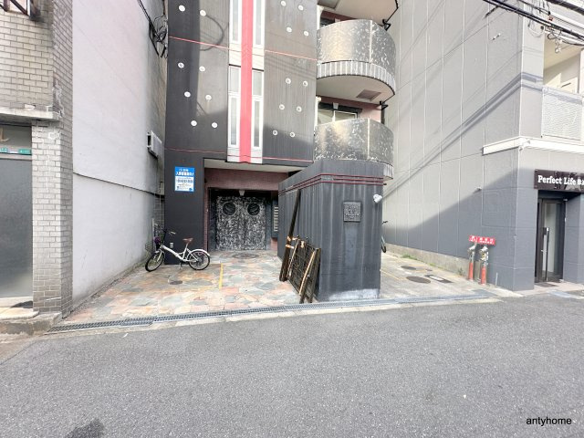 ZEUS桜川プレミアムのエントランス