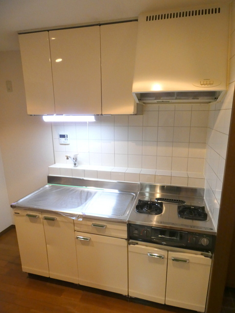 ヴェルドミール桜上水のキッチン|グリル付ガス2口システムキッチン