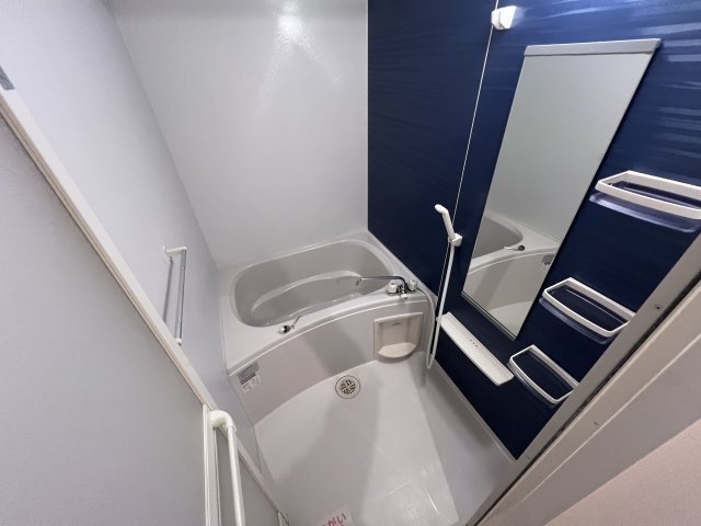 神戸市北区道場町日下部のアパートの浴室