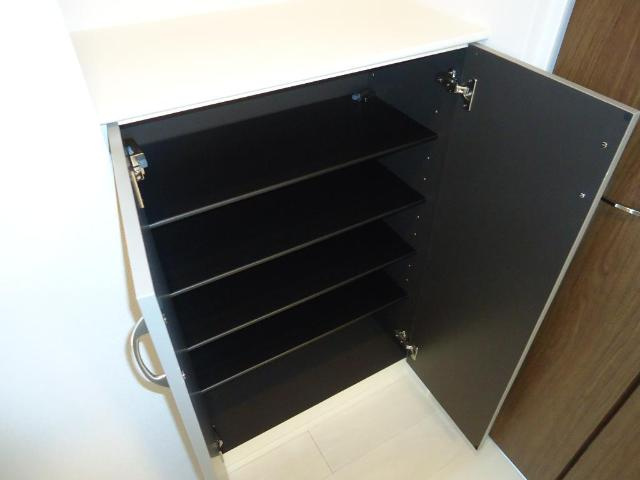 アルベロ　フィオーレの収納|下駄箱