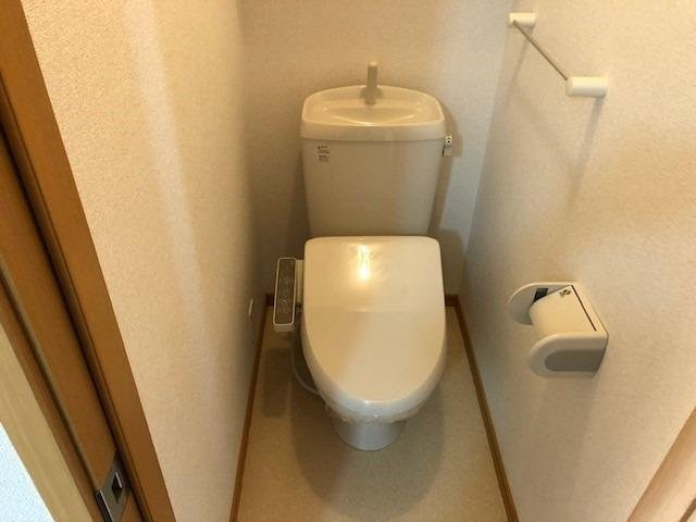 神戸市北区鈴蘭台北町６丁目のアパートのトイレ
