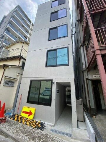 ＣＨＡＲＬＯＴＴＥの外観