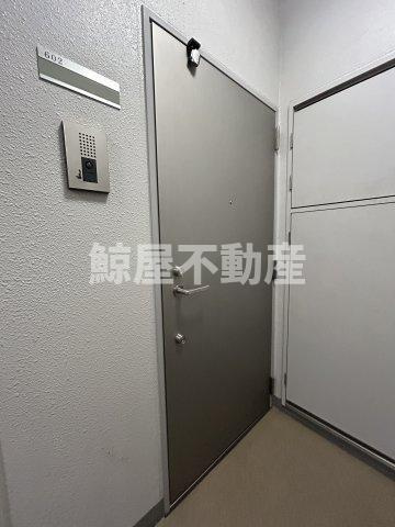 CITY SPIRE新富町の玄関