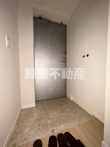 CITY SPIRE新富町の玄関