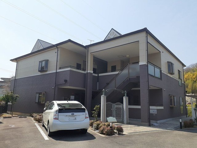 神戸市北区有野町有野のアパート