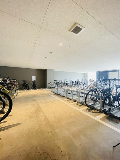 【駐輪場】 | エンクレストベイサイド通り