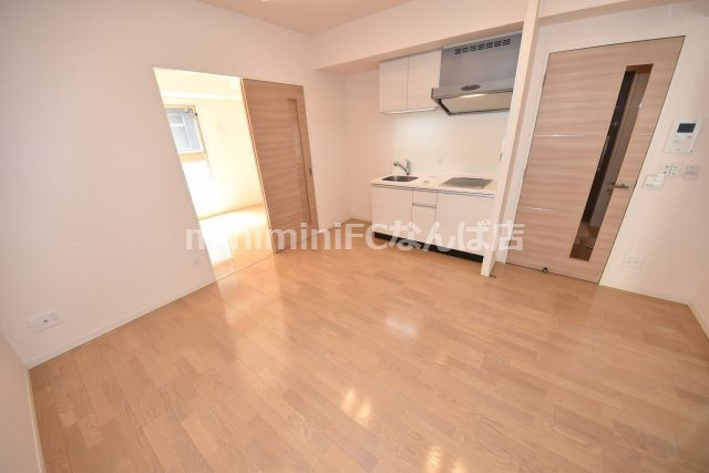 アビエール松屋町の居間・リビング