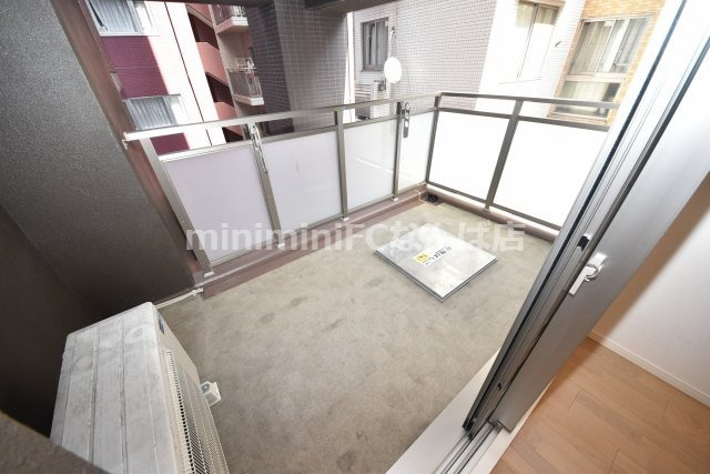 アビエール松屋町のバルコニー