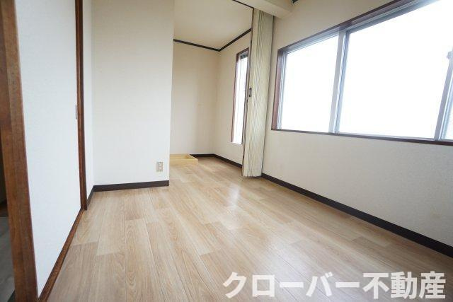 サニーハイツの洋室