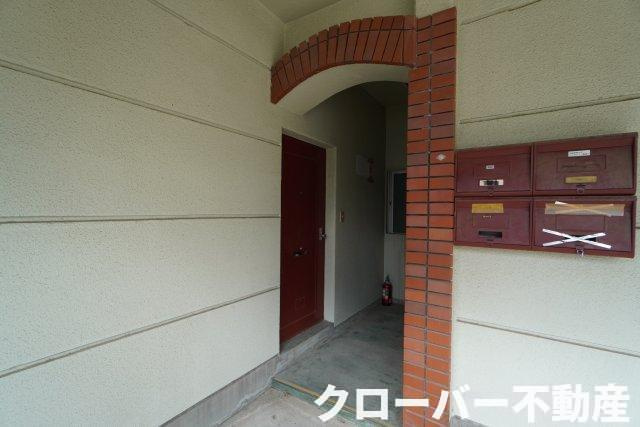 サニーハイツのエントランス