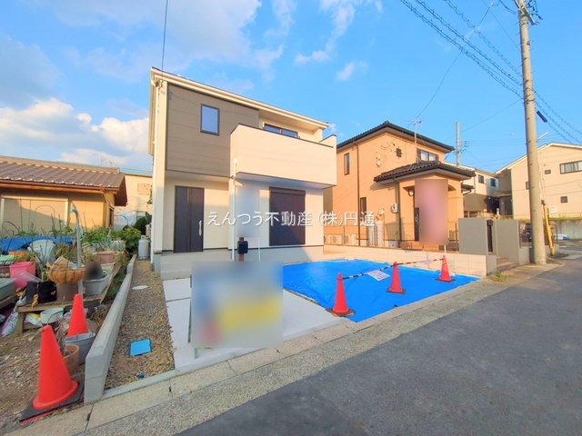 リーブルガーデン岩作三ケ峯の前面道路含む現地写真