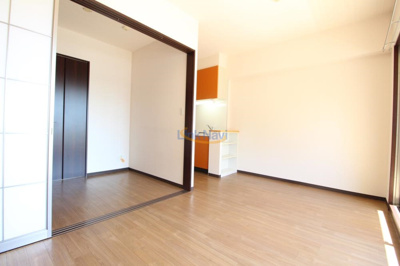 【居間・リビング】 | アーバンフラッツ西中島